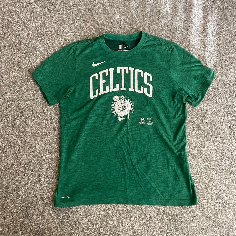 Nike Celtics Green T-Shirt